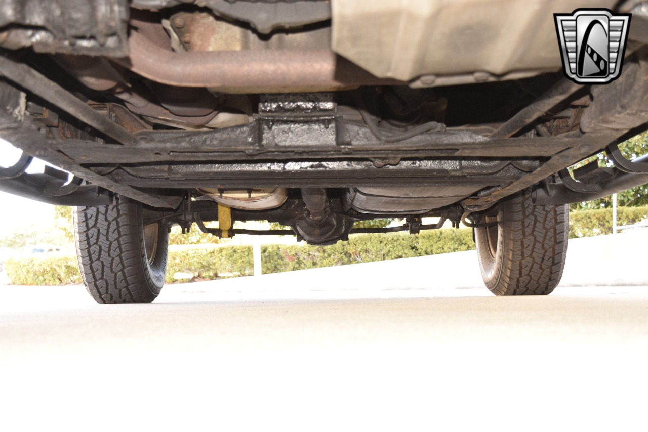 2000 Chevrolet Tahoe 71