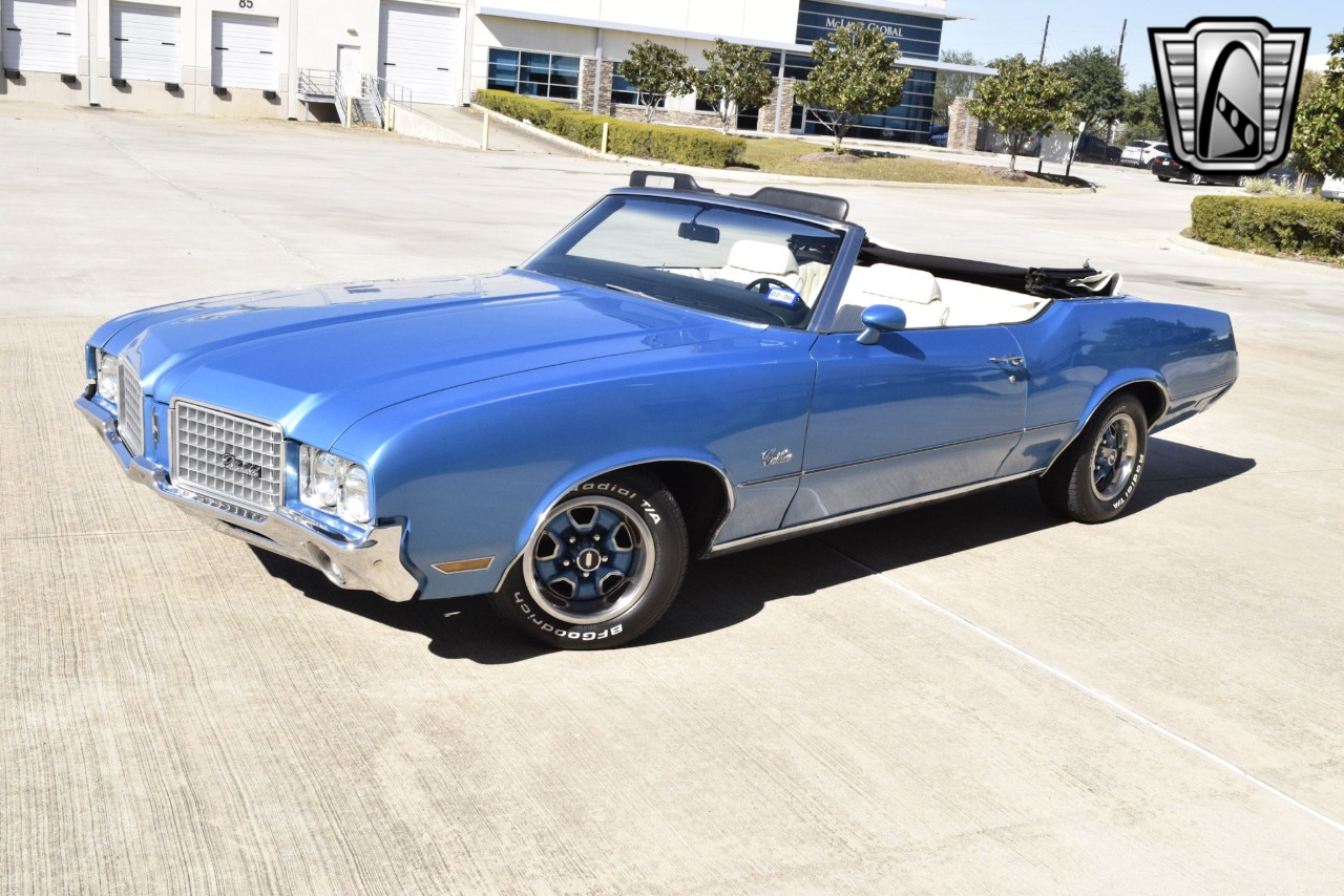 1972 Oldsmobile Cutlass 32