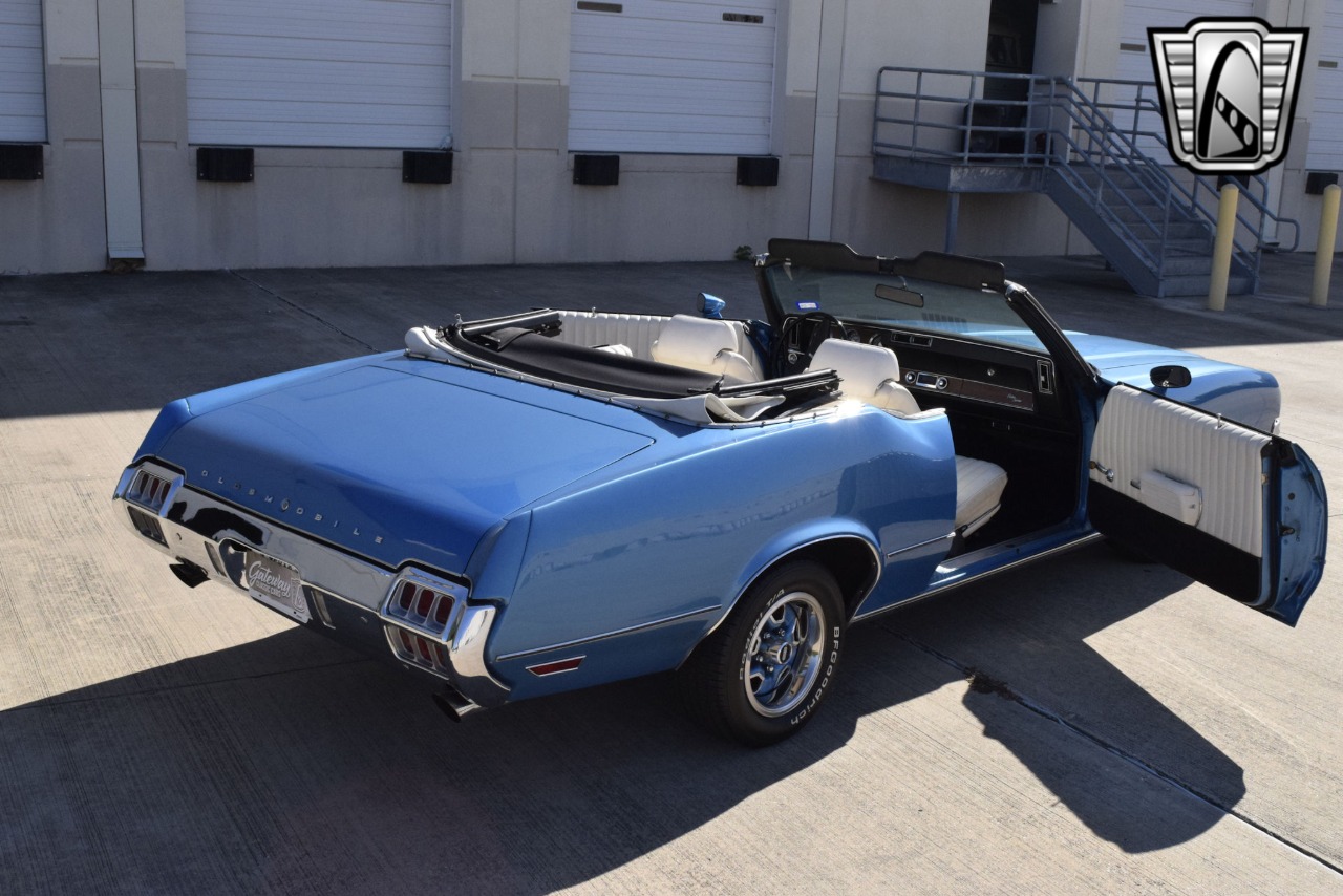 1972 Oldsmobile Cutlass 38