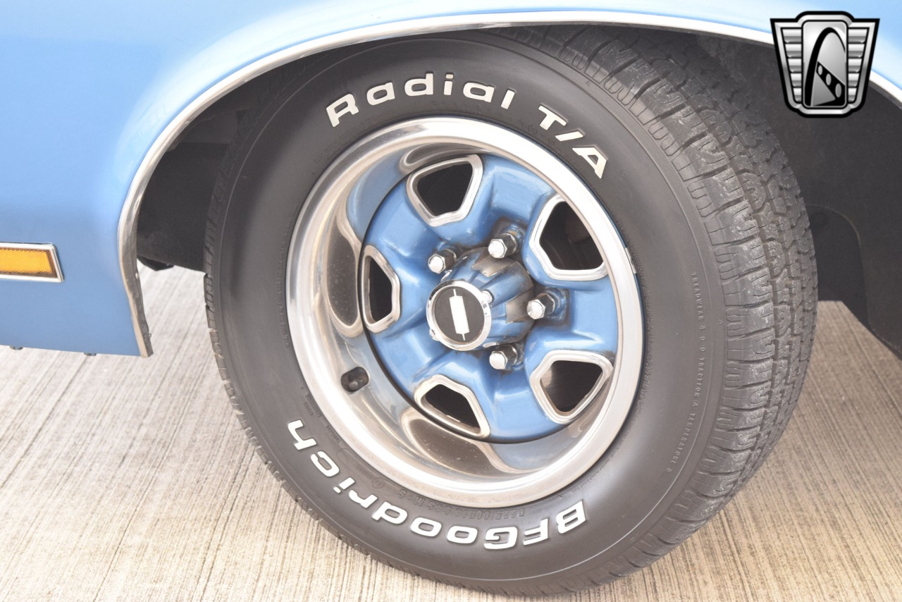 1972 Oldsmobile Cutlass 9