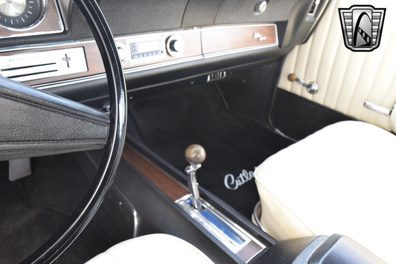 1972 Oldsmobile Cutlass 25