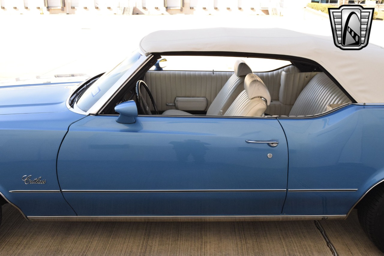 1972 Oldsmobile Cutlass 64