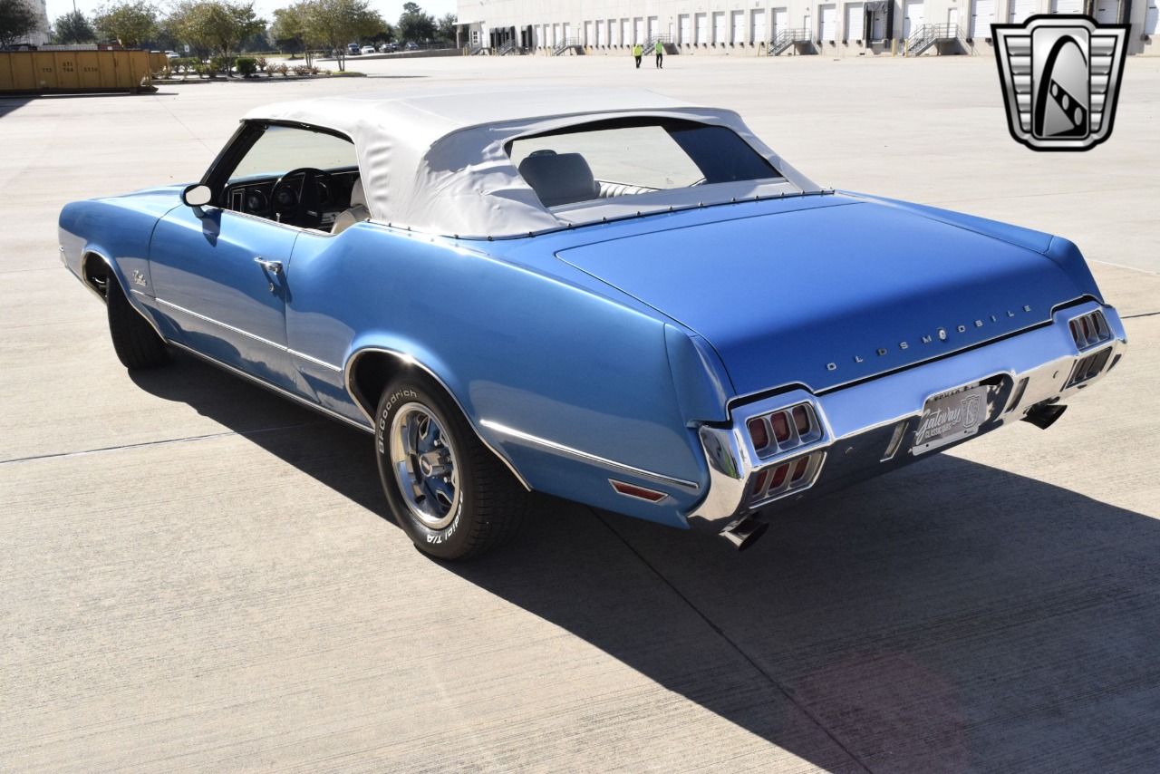 1972 Oldsmobile Cutlass 44
