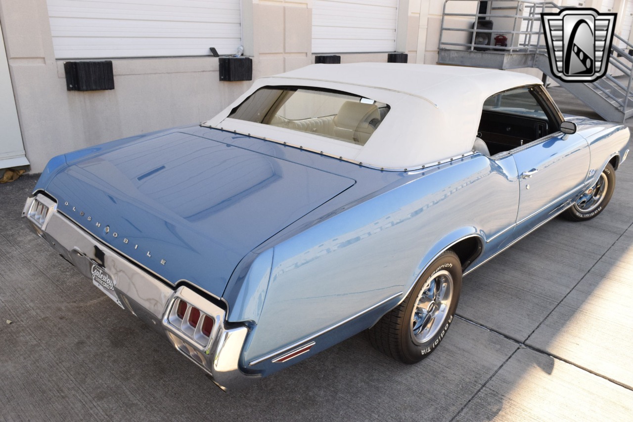 1972 Oldsmobile Cutlass 11