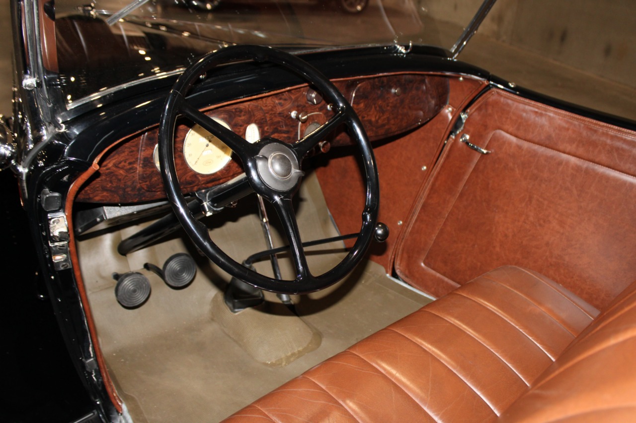 1934 Ford Roadster Model 40 Deluxe 15