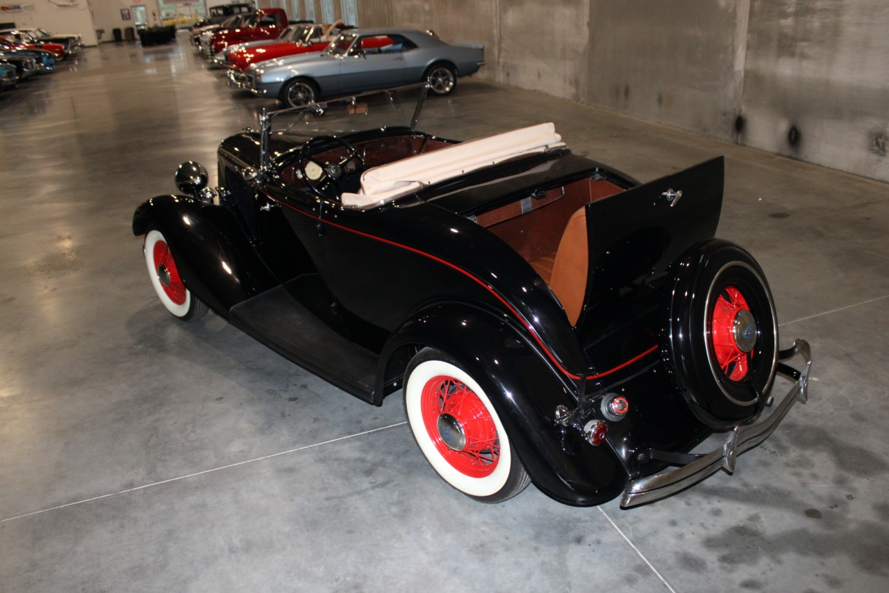 1934 Ford Roadster Model 40 Deluxe 34