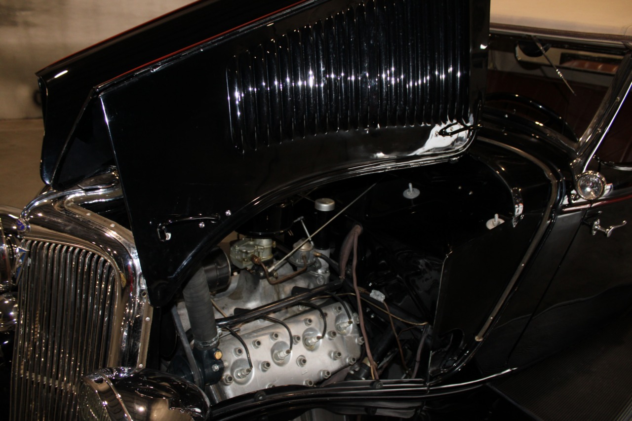 1934 Ford Roadster Model 40 Deluxe 97
