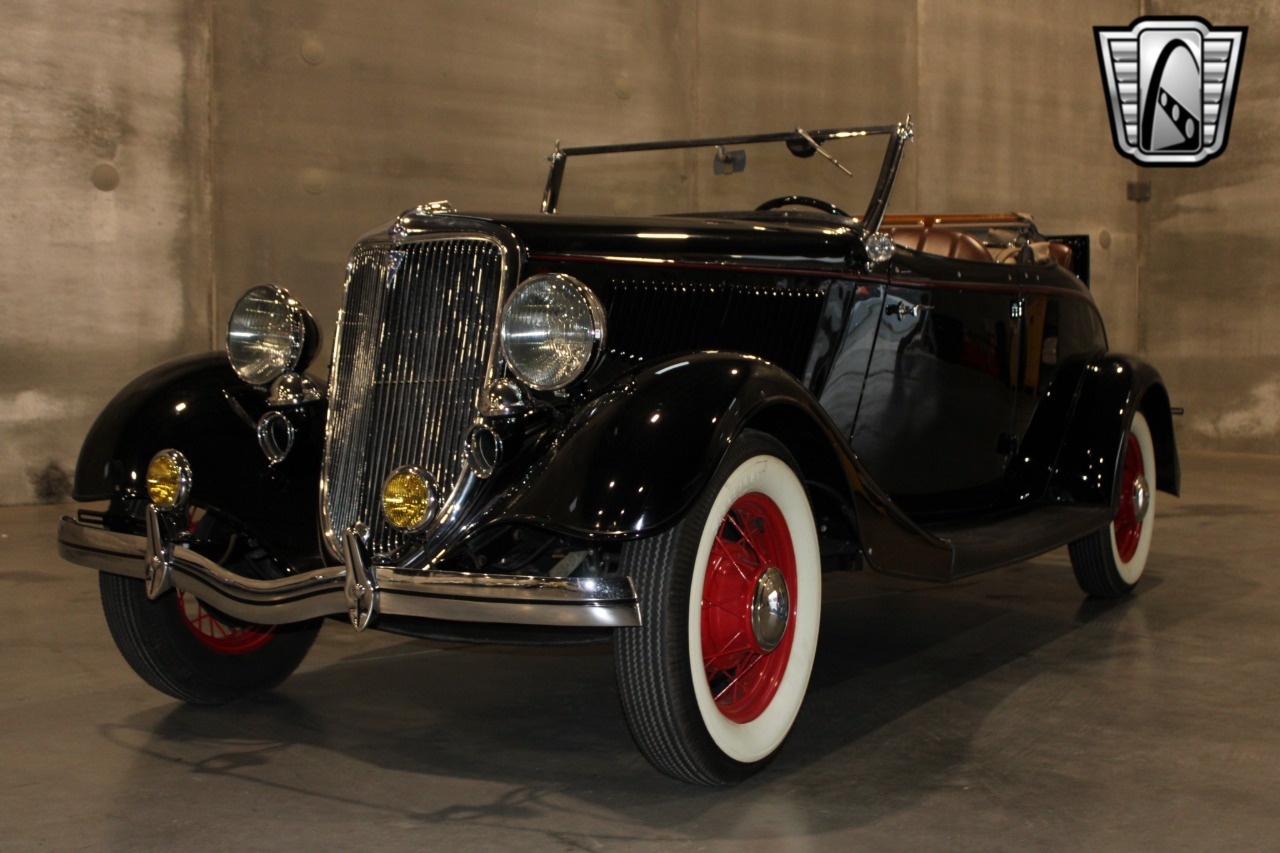 1934 Ford Roadster Model 40 Deluxe 40