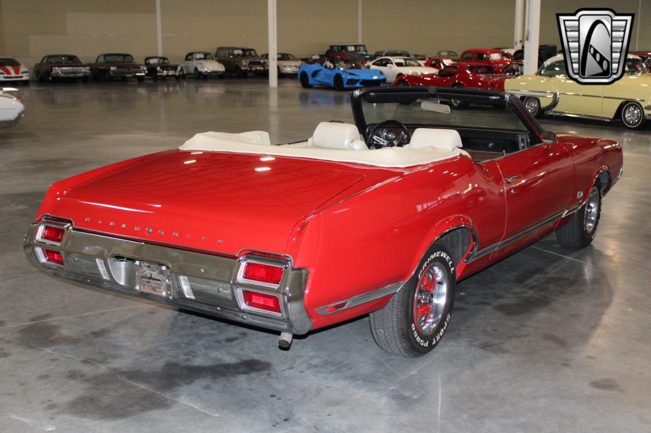 1971 Oldsmobile Cutlass Supreme 5