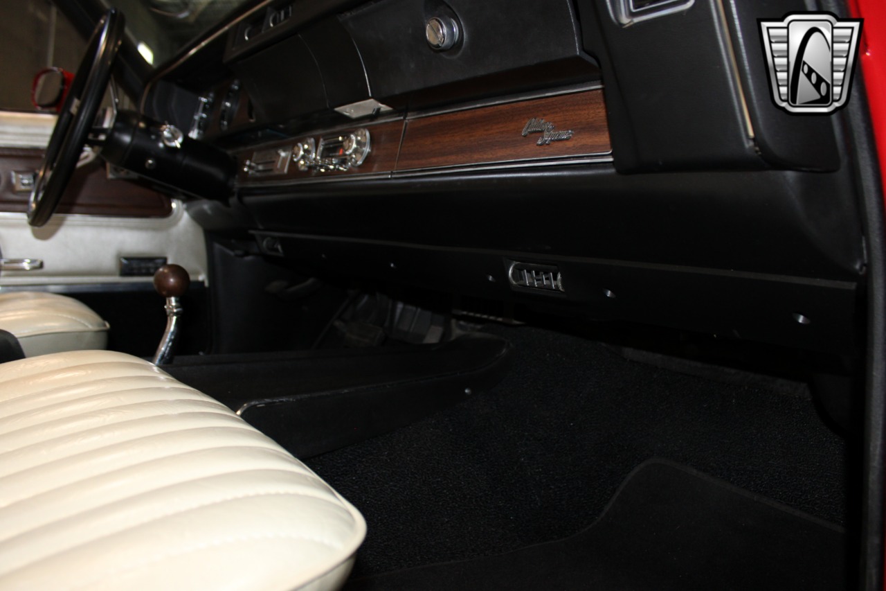 1971 Oldsmobile Cutlass Supreme 95
