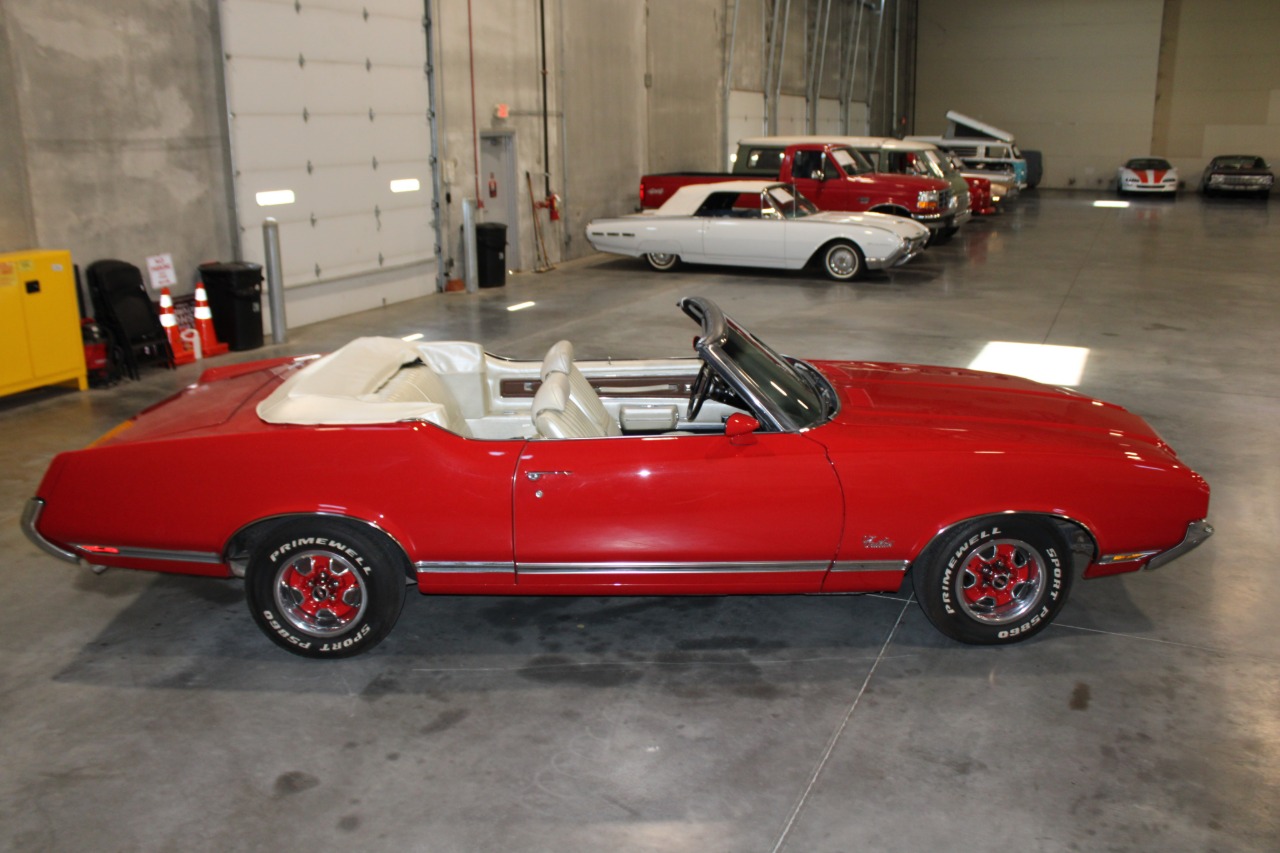1971 Oldsmobile Cutlass Supreme 37