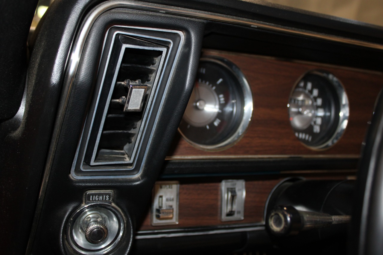 1971 Oldsmobile Cutlass Supreme 83