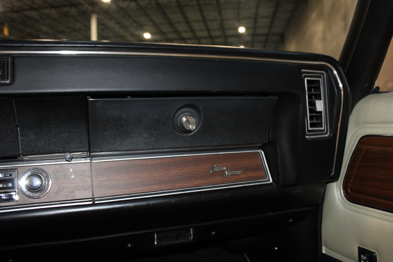 1971 Oldsmobile Cutlass Supreme 85