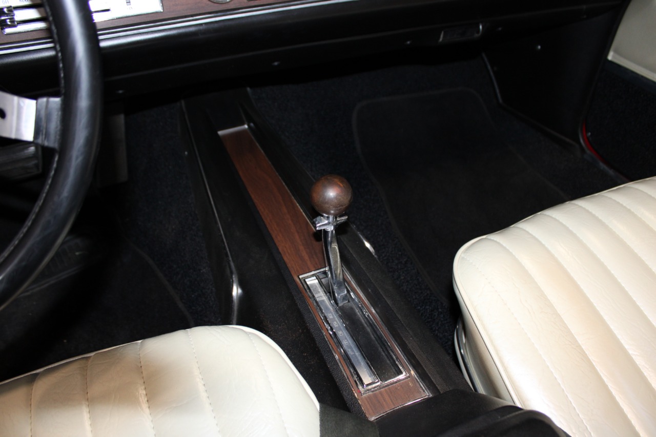 1971 Oldsmobile Cutlass Supreme 86