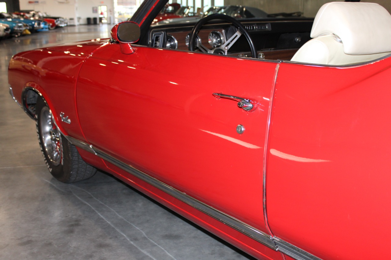 1971 Oldsmobile Cutlass Supreme 72