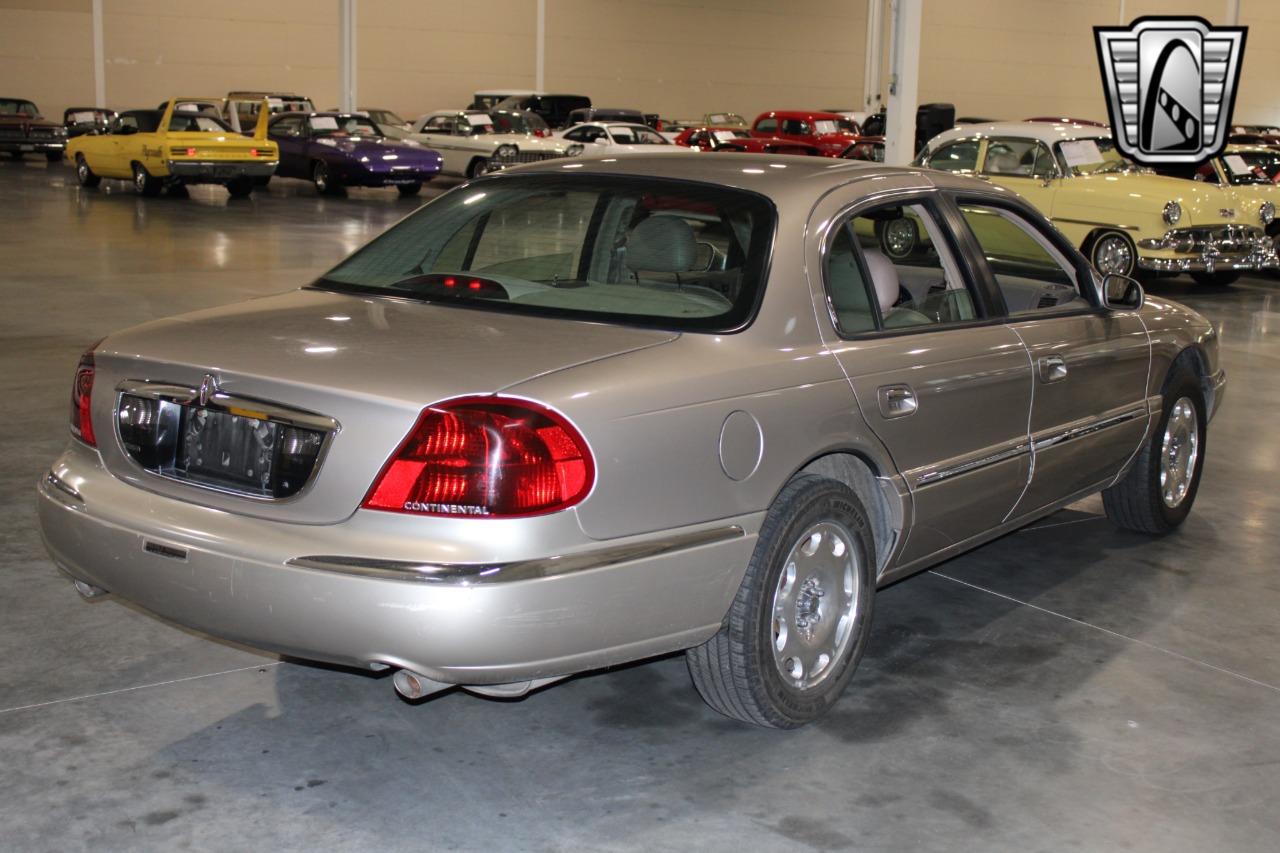 1999 Lincoln Continental 5