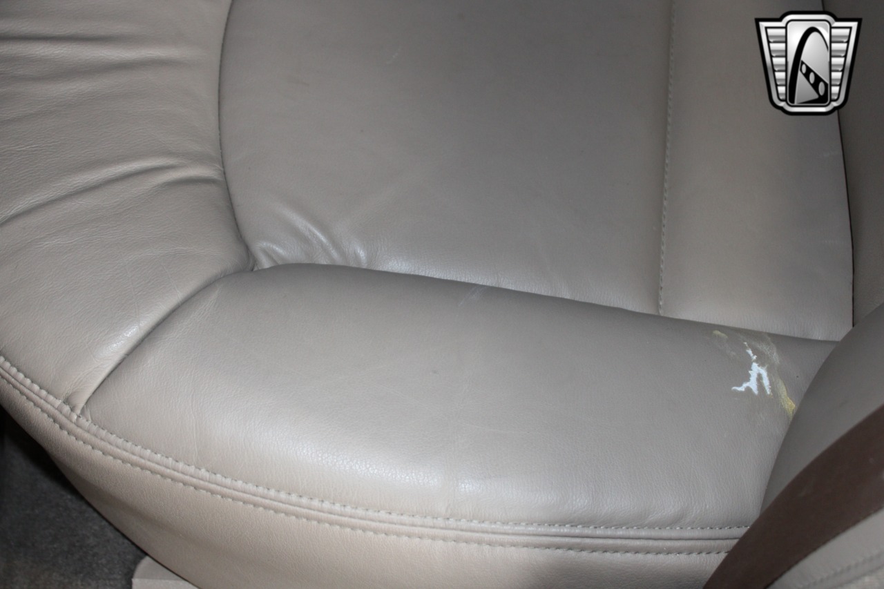 1999 Lincoln Continental 96