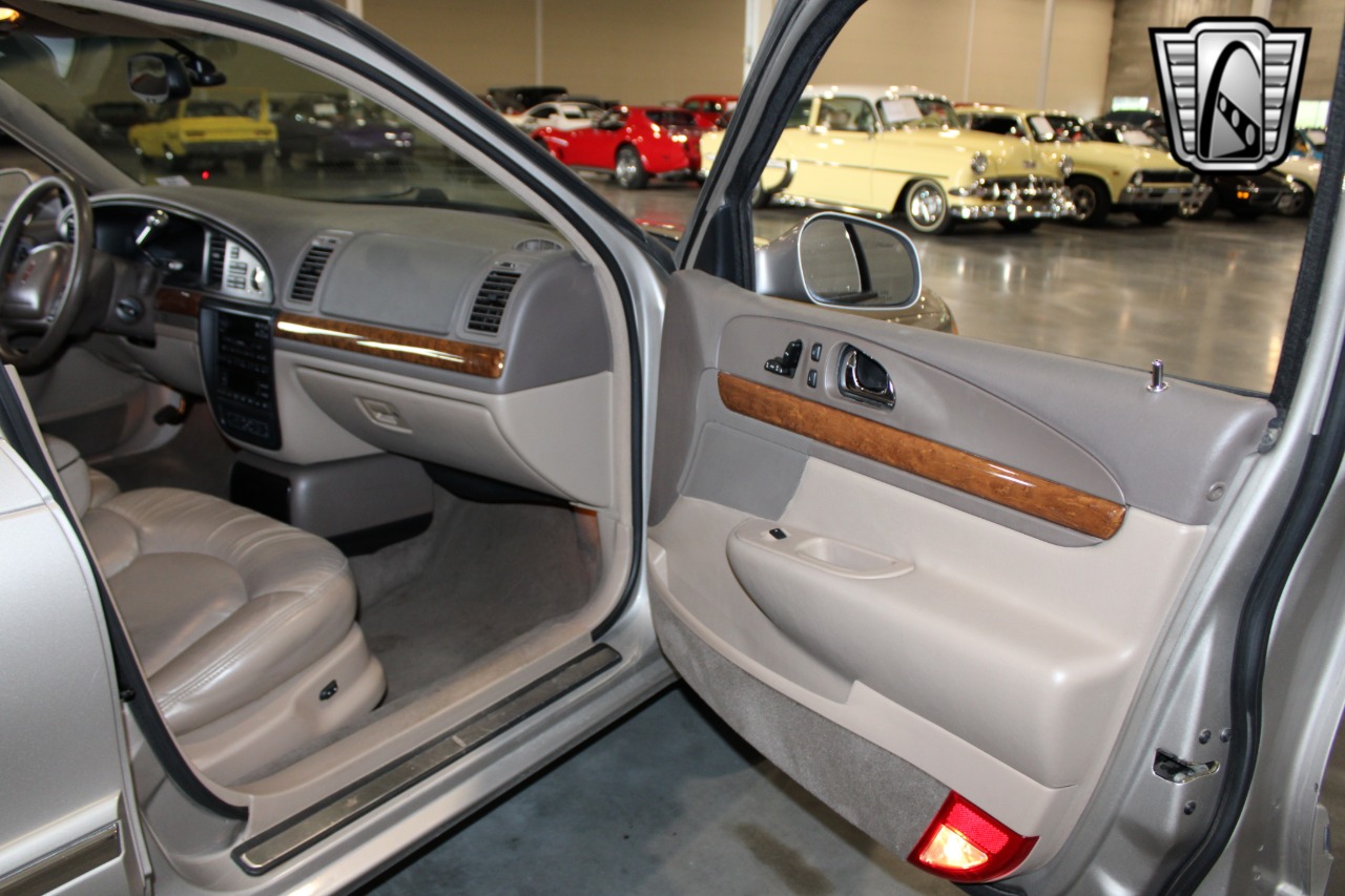 1999 Lincoln Continental 19