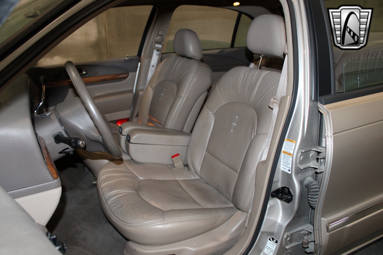 1999 Lincoln Continental 85
