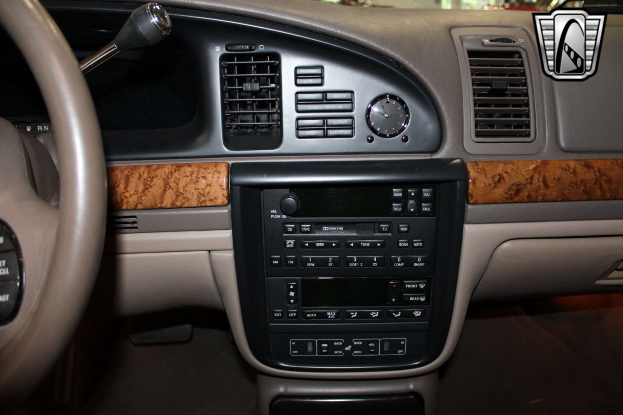 1999 Lincoln Continental 88