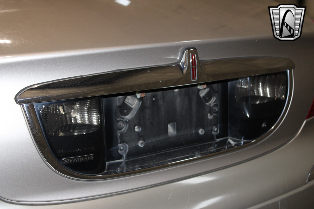 1999 Lincoln Continental 67