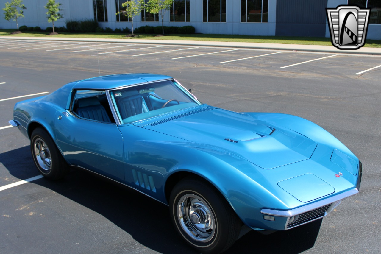 1968 Chevrolet Corvette 38