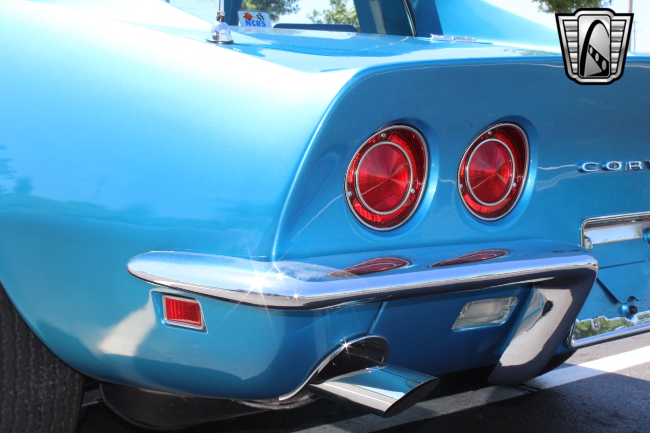 1968 Chevrolet Corvette 12