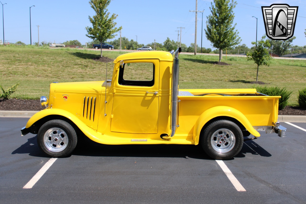 1934 Chevrolet 1/2 Ton 2