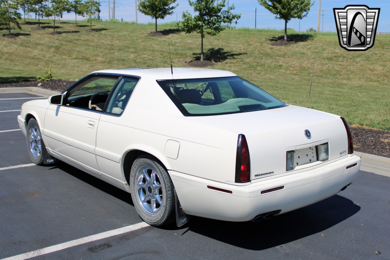 2002 Cadillac Eldorado 3