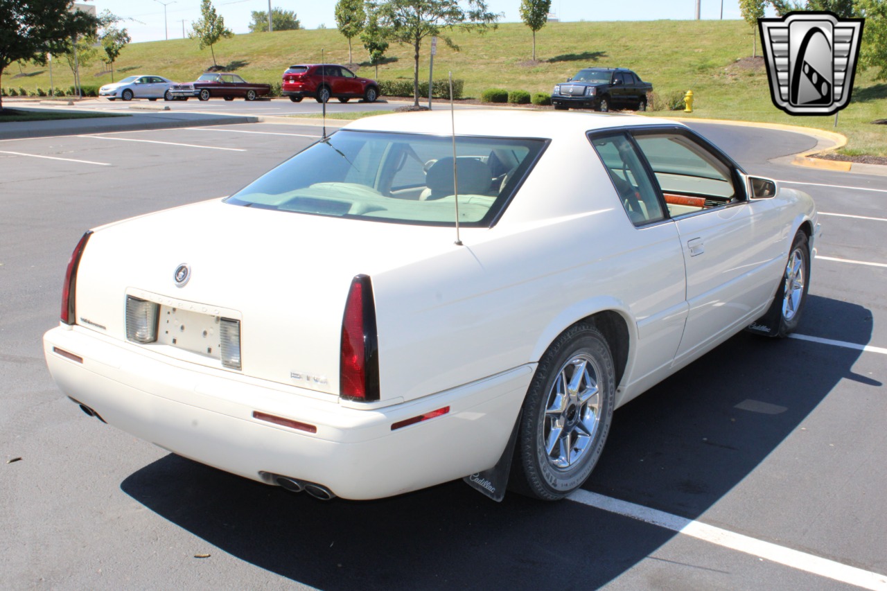 2002 Cadillac Eldorado 5