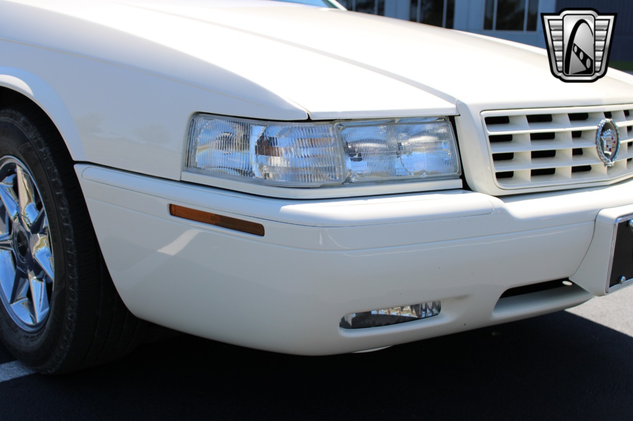 2002 Cadillac Eldorado 10