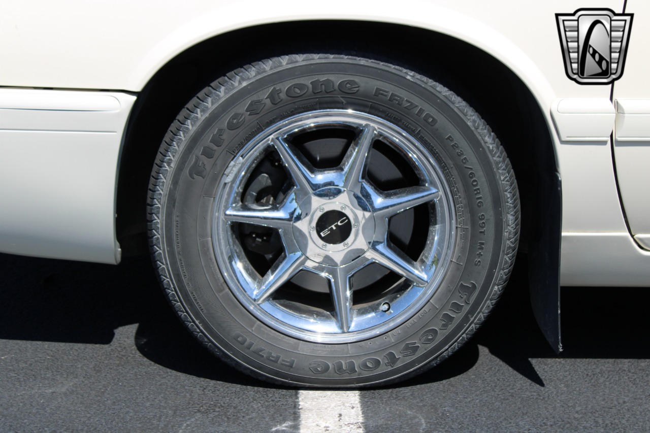 2002 Cadillac Eldorado 29