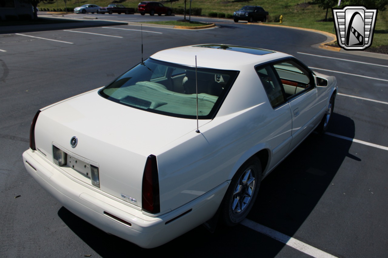 2002 Cadillac Eldorado 36