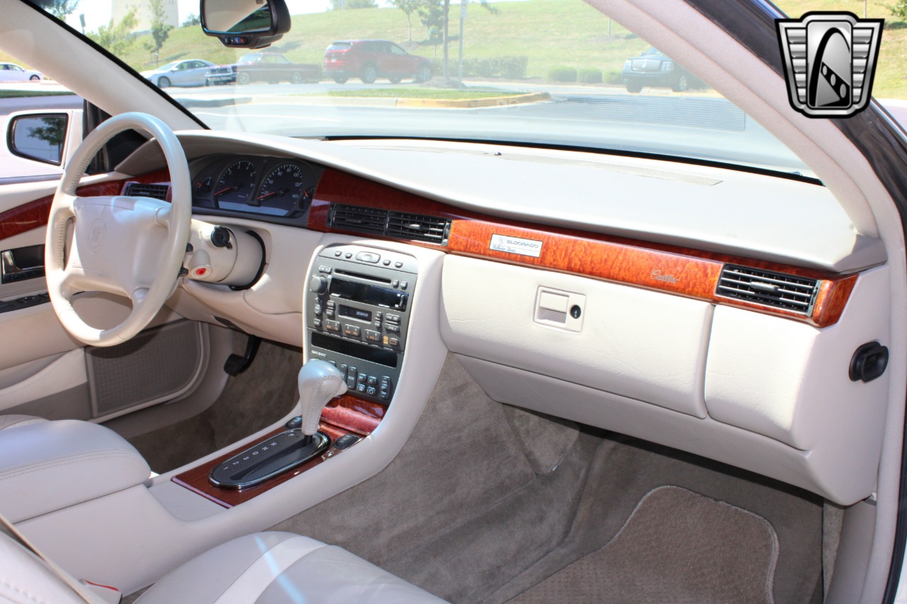 2002 Cadillac Eldorado 23