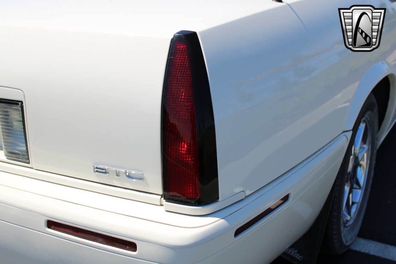 2002 Cadillac Eldorado 11