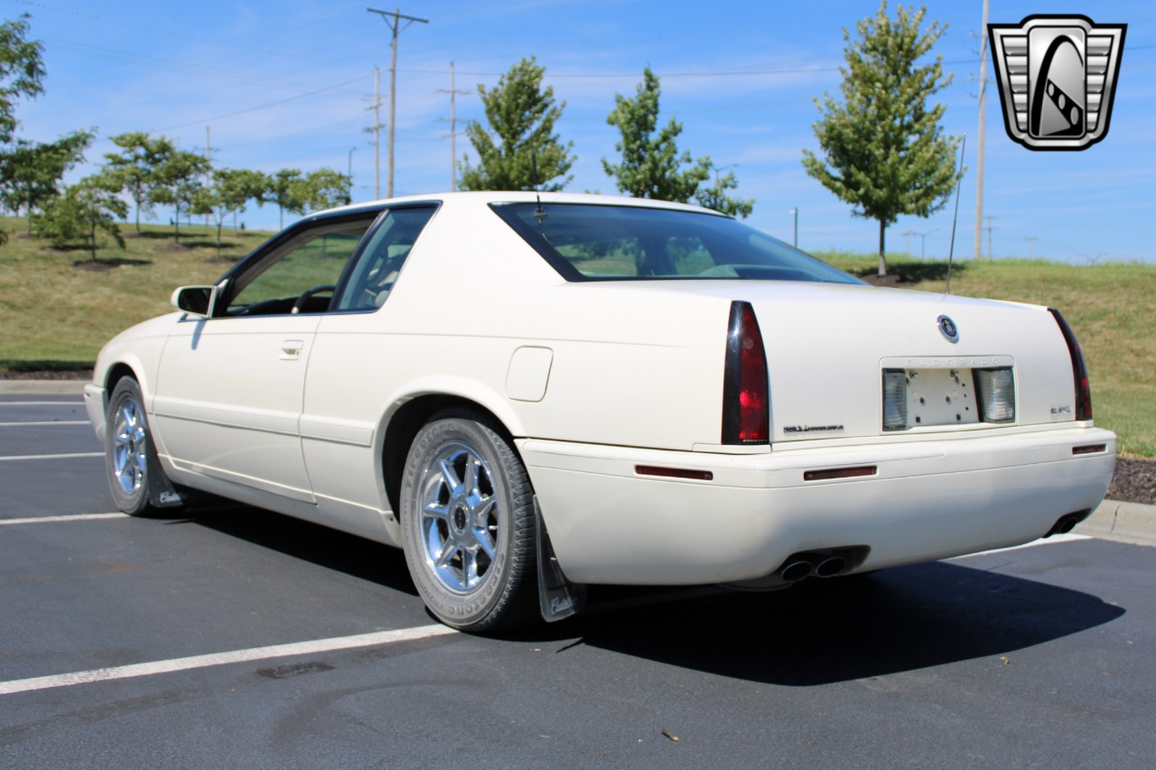 2002 Cadillac Eldorado 42