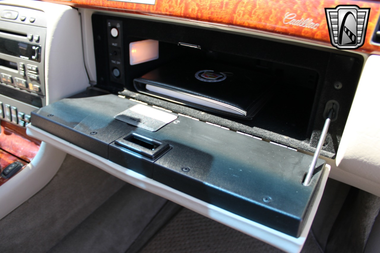 2002 Cadillac Eldorado 25