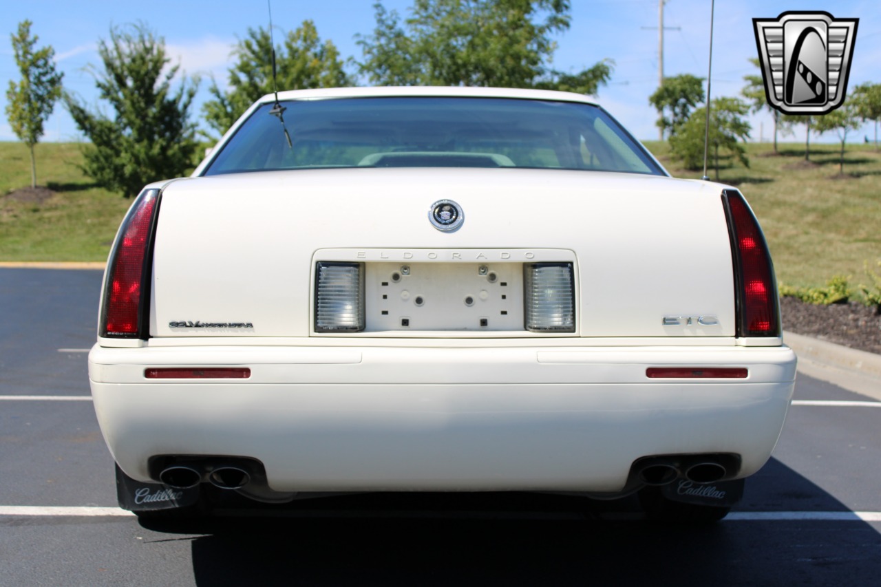 2002 Cadillac Eldorado 43