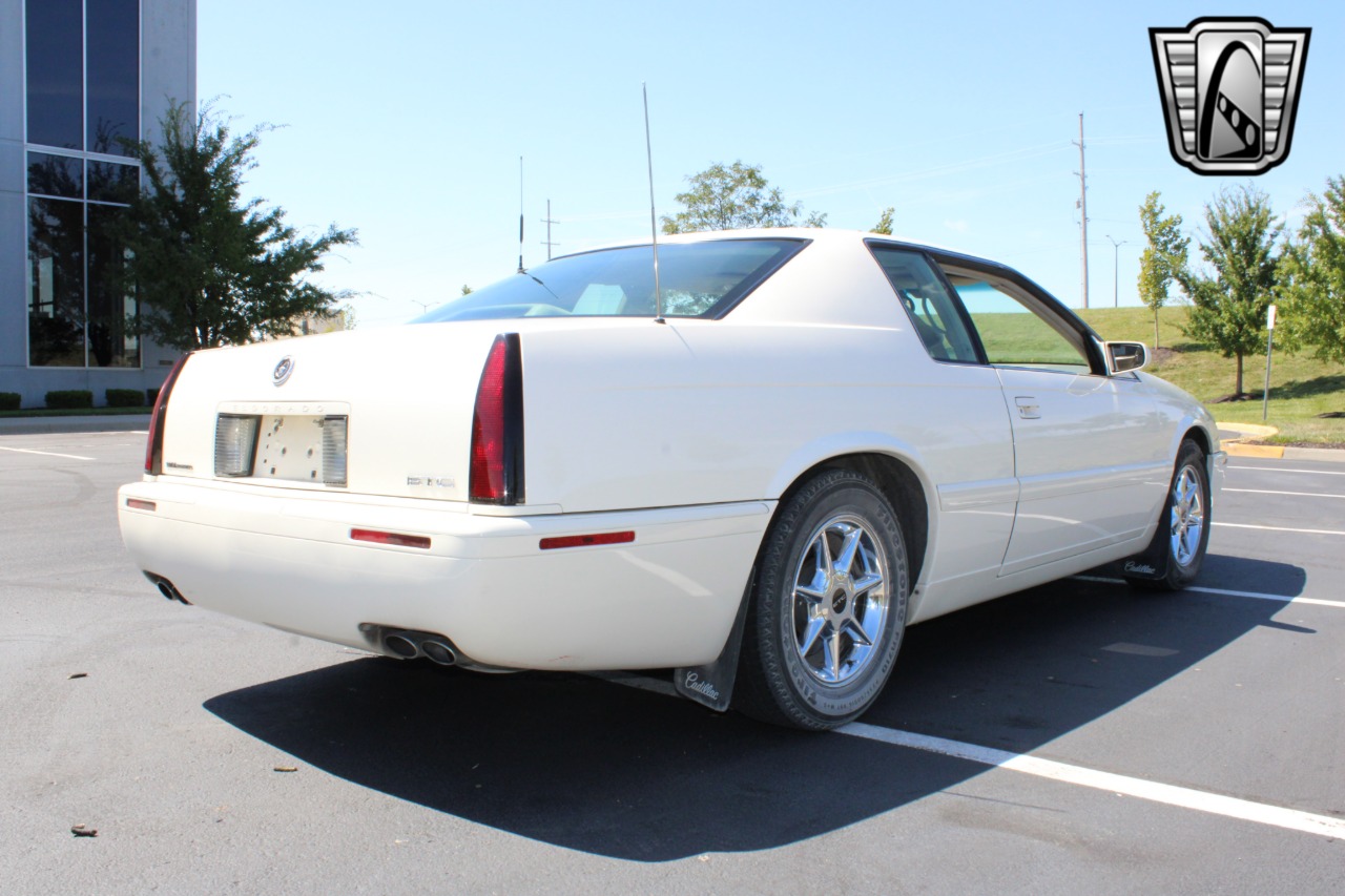 2002 Cadillac Eldorado 44