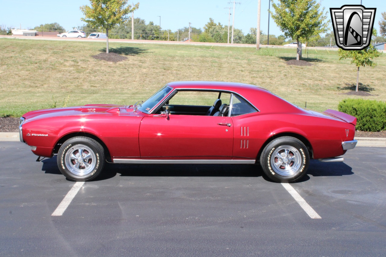 1968 Pontiac Firebird 2