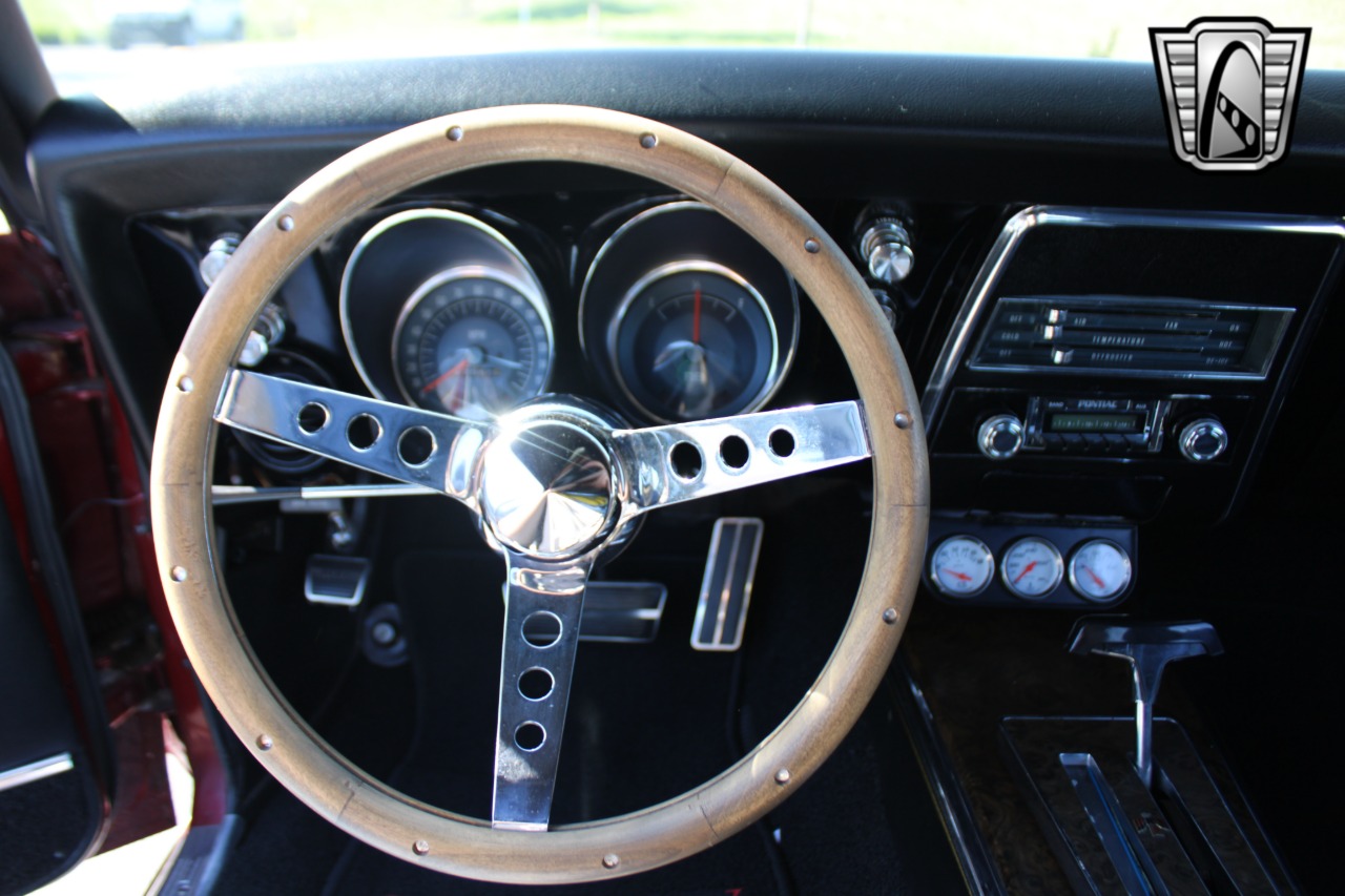 1968 Pontiac Firebird 92