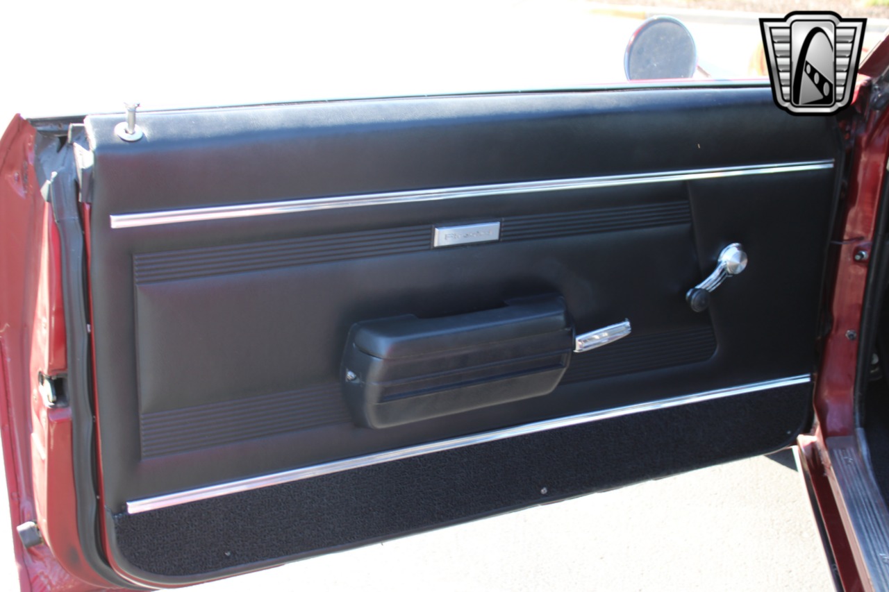 1968 Pontiac Firebird 18