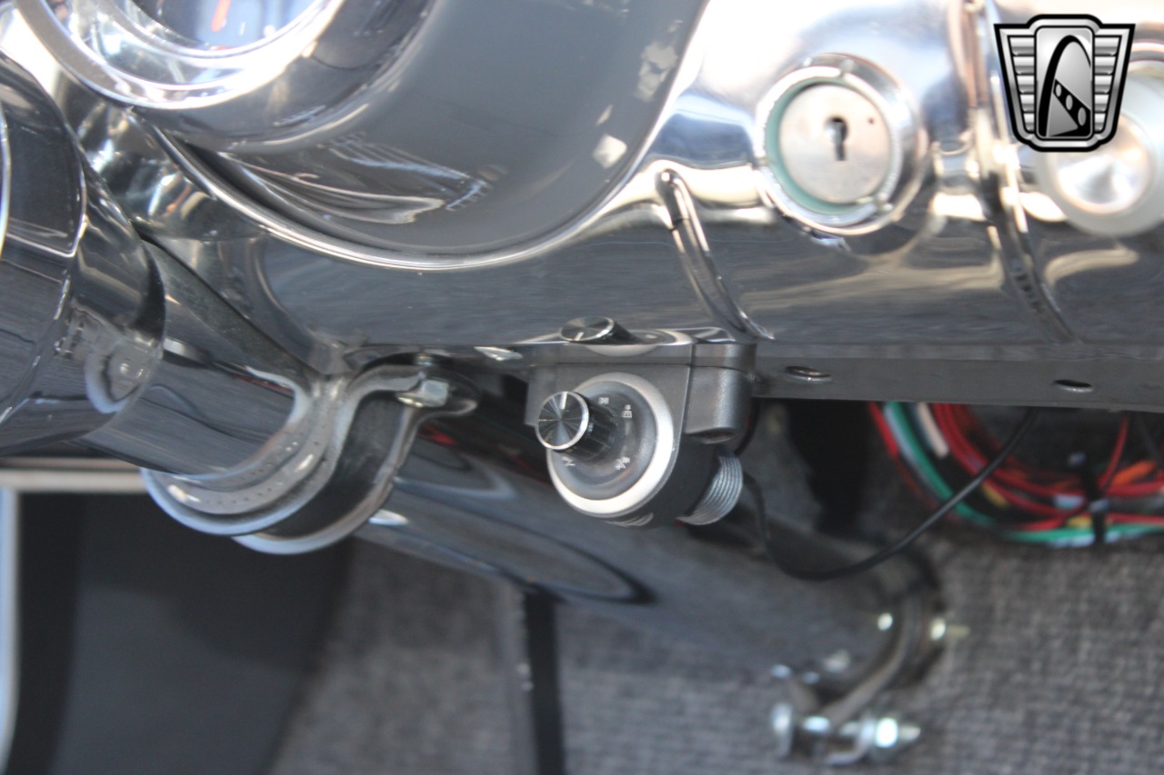 1957 Pontiac Chieftain 92