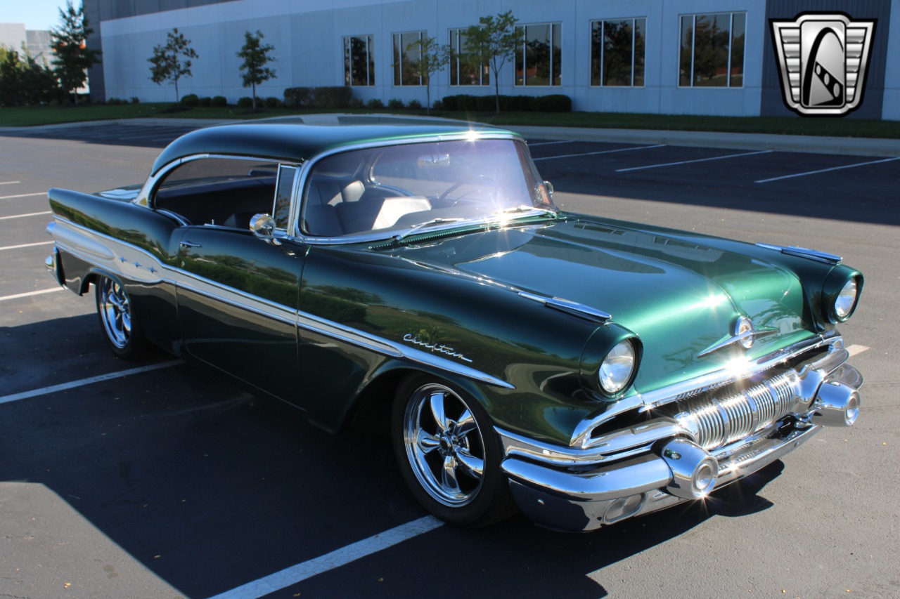 1957 Pontiac Chieftain 5