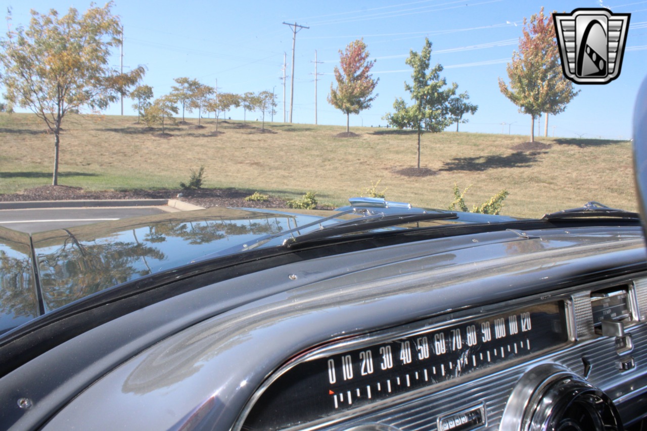 1957 Pontiac Chieftain 96