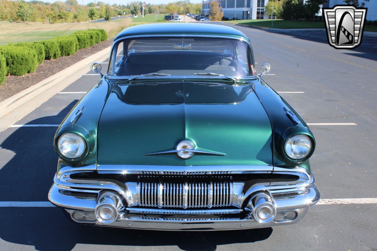 1957 Pontiac Chieftain 6