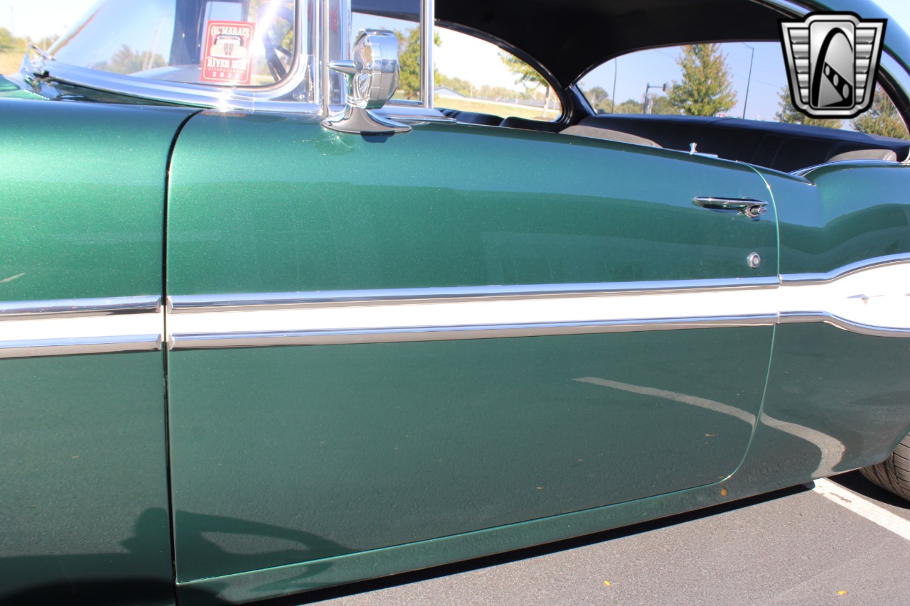 1957 Pontiac Chieftain 77