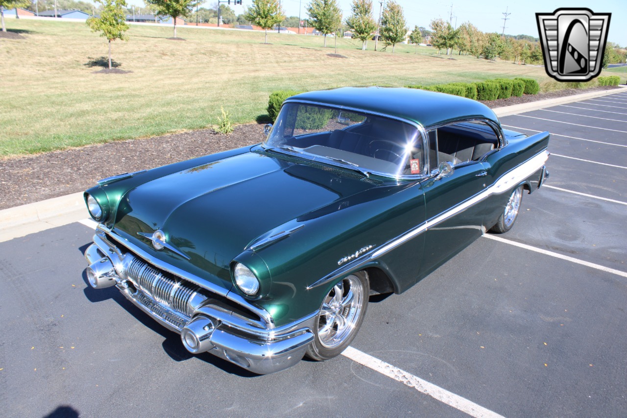 1957 Pontiac Chieftain 34