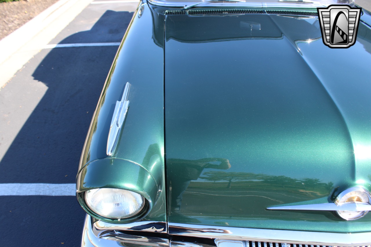 1957 Pontiac Chieftain 56