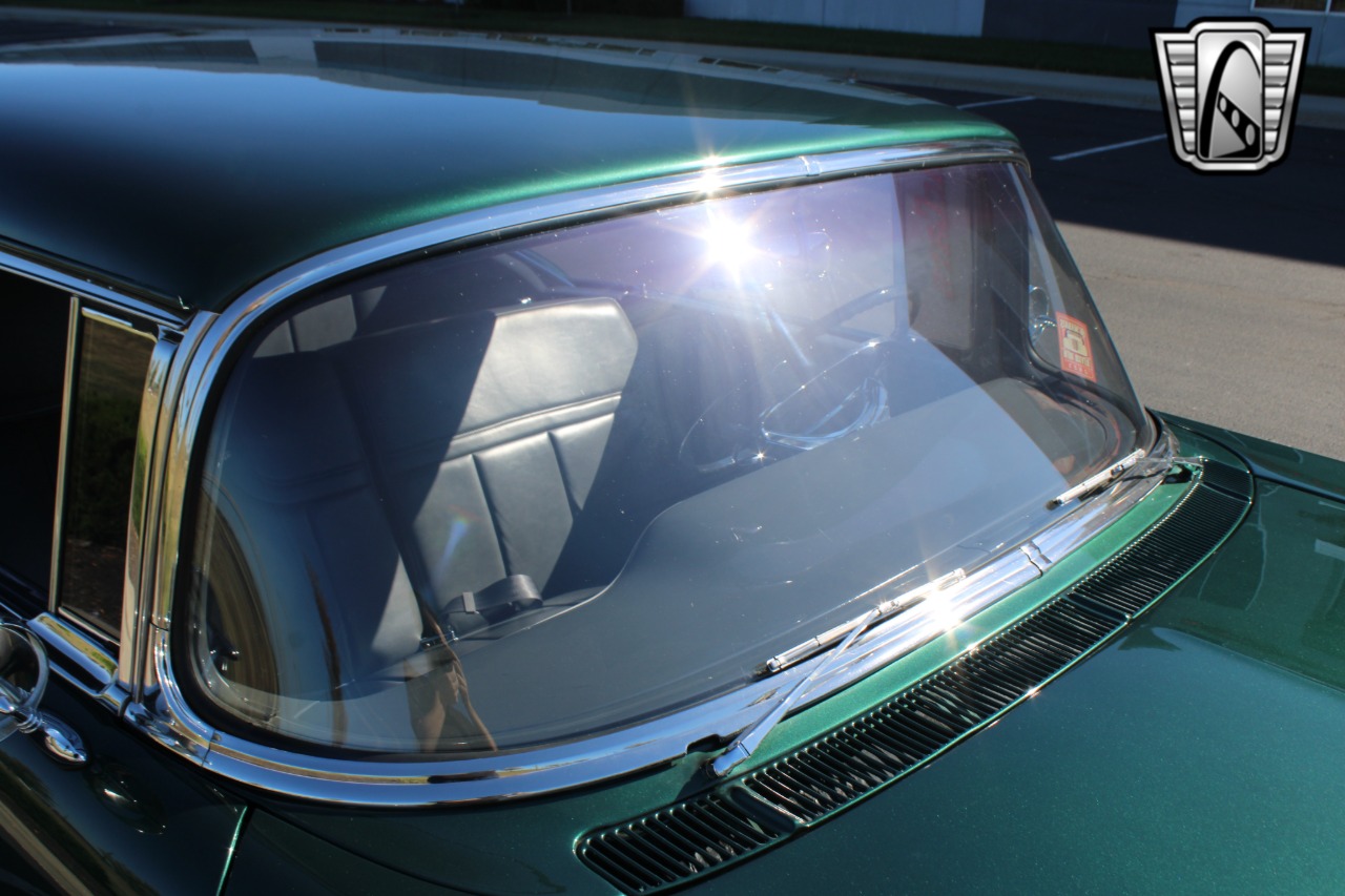 1957 Pontiac Chieftain 58